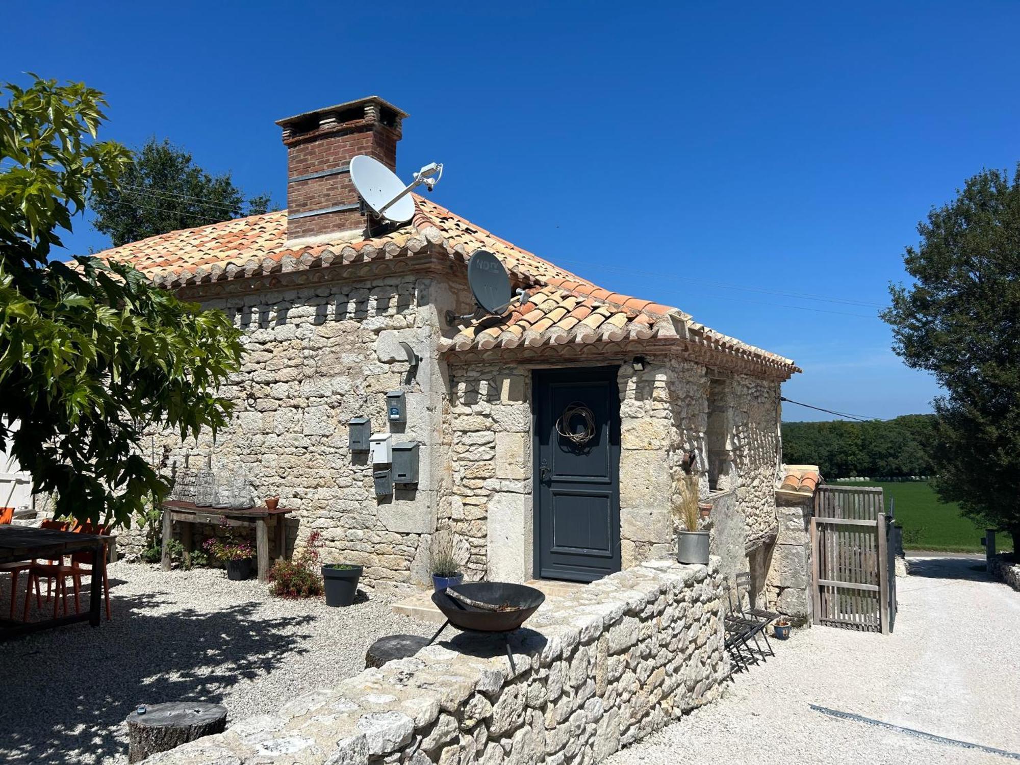 Les Fontanelles Du Quercy Blanc Villa Montcuq Dış mekan fotoğraf